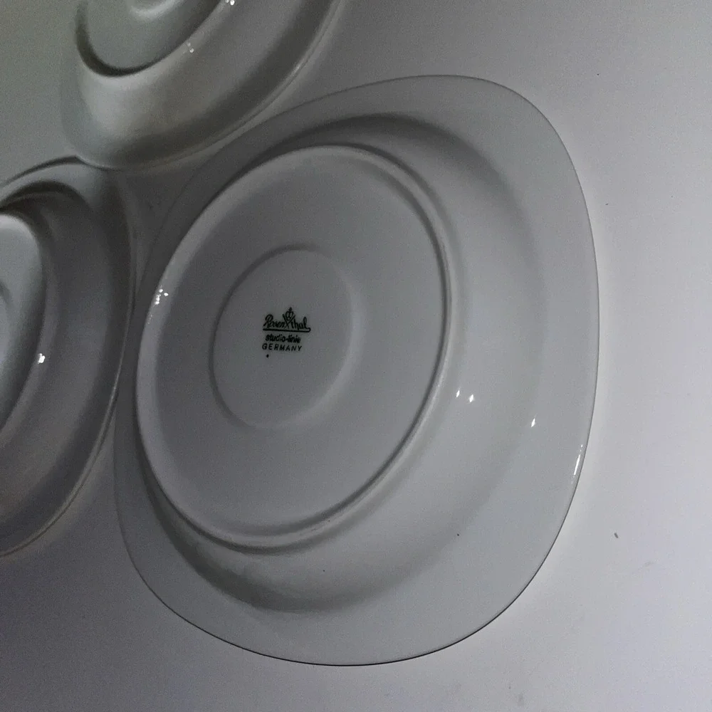 Timo Sarpaneva for Rosenthal. Rare Suomi porcelain 3 ~ Side plates, 1970s- 1980s